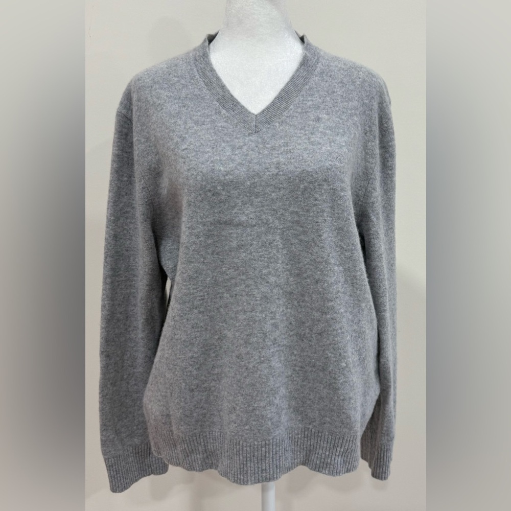 Calvin Klein Womens V-neck Sweater Size L Gray 100%  Wool